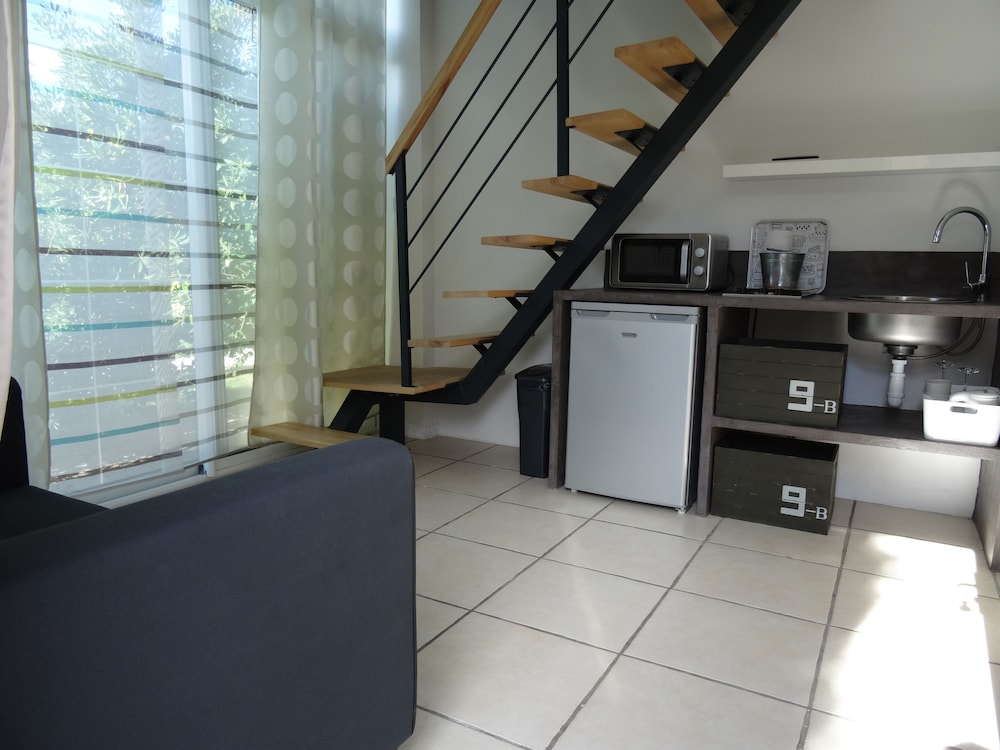 Comfort Studio, Kitchenette, Garden View (Crillon) photo 2