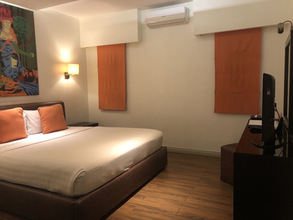 Executive Room, 1 King Bed photo 3