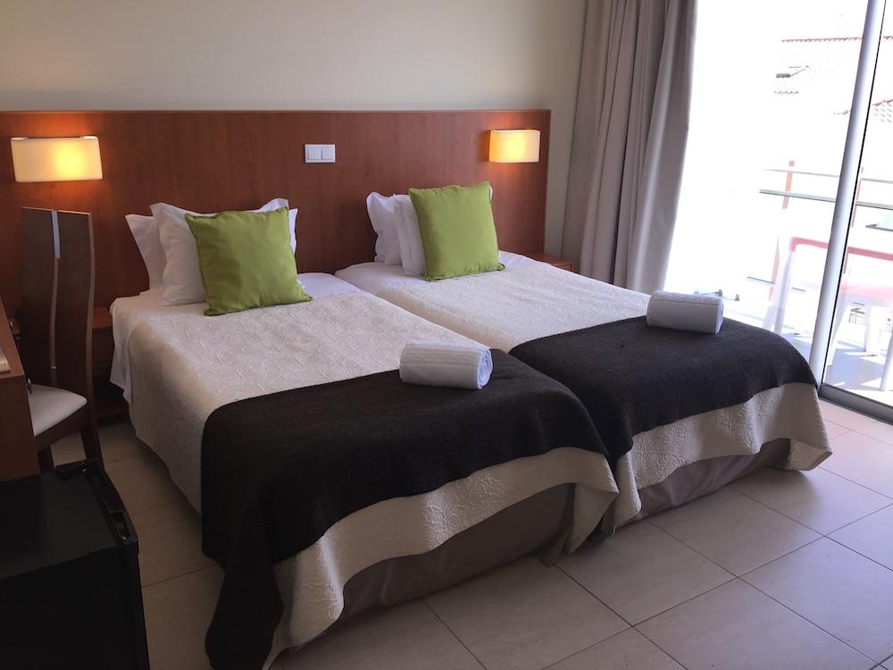 Standard Triple Room, Accessible, Balcony