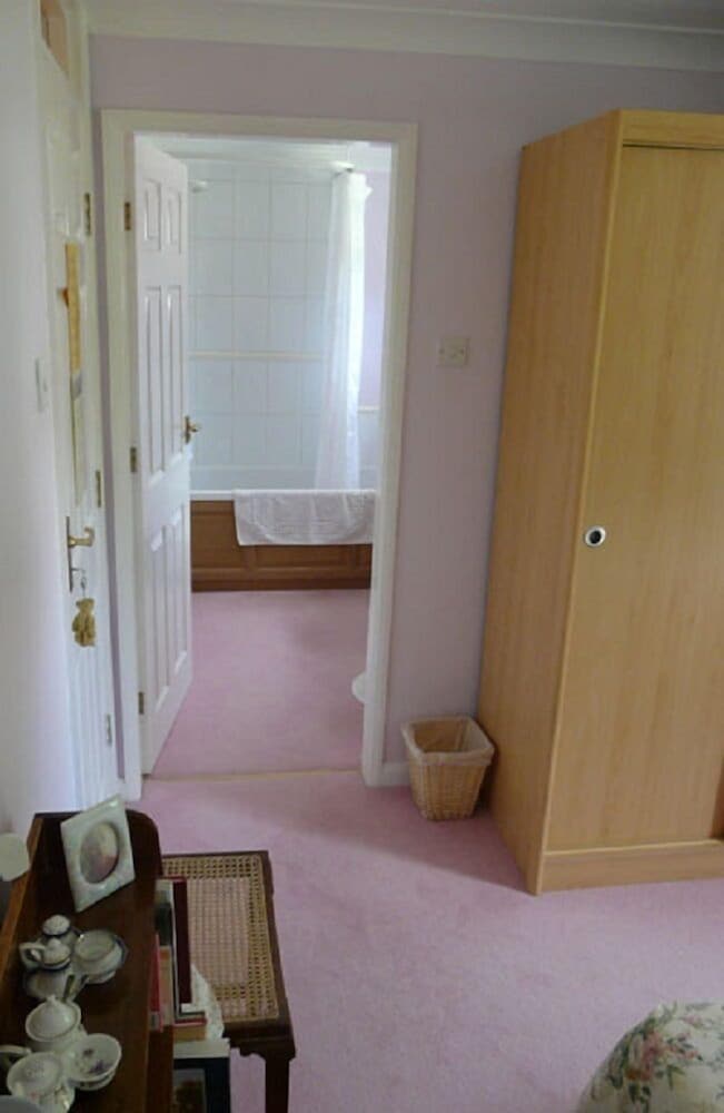 Classic Double Room (Cornflower Suite ) photo 3
