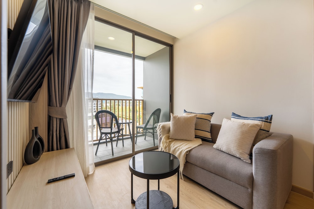 Deluxe Suite - Photo 3