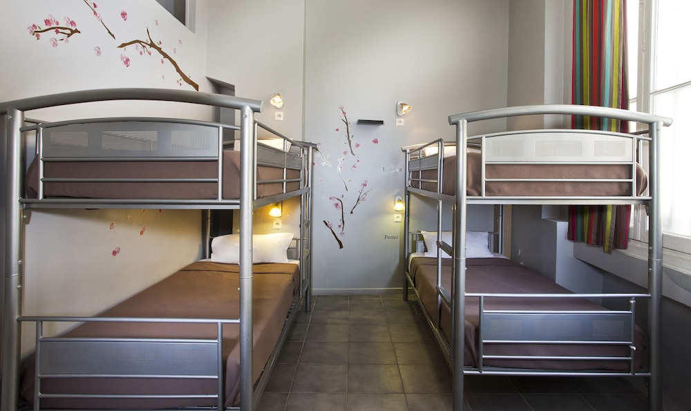 Shared Dormitory, 1 Twin Bed (for men) photo 1
