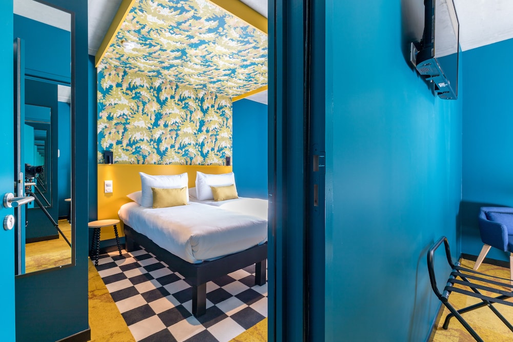 Standard Room, 2 Twin Beds - Photo 2