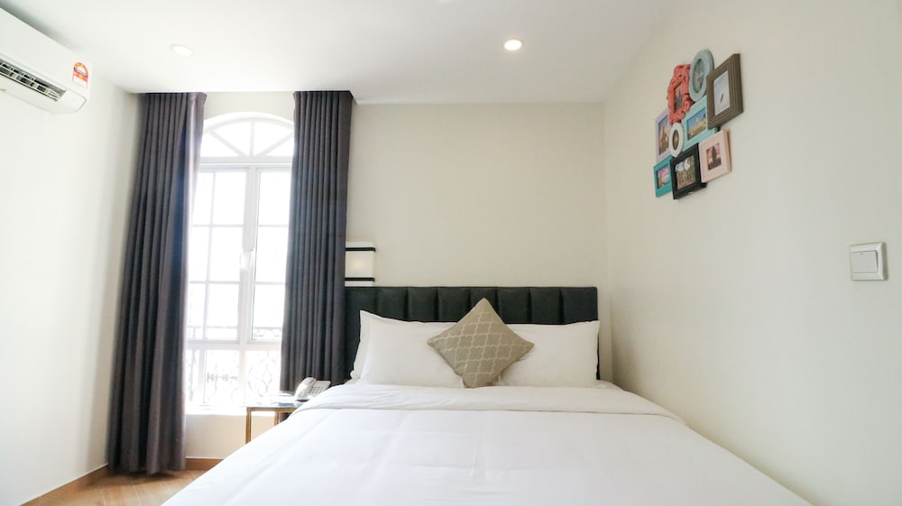 Deluxe Twin Room - Photo 8