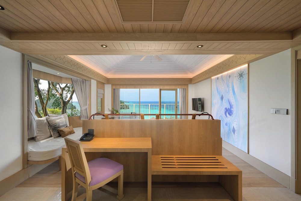 Twin Room, Ocean View (Hollywood Twin) photo 3