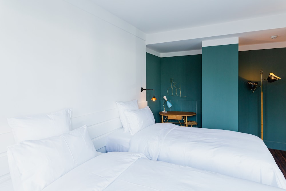 Twin Room - Photo 1