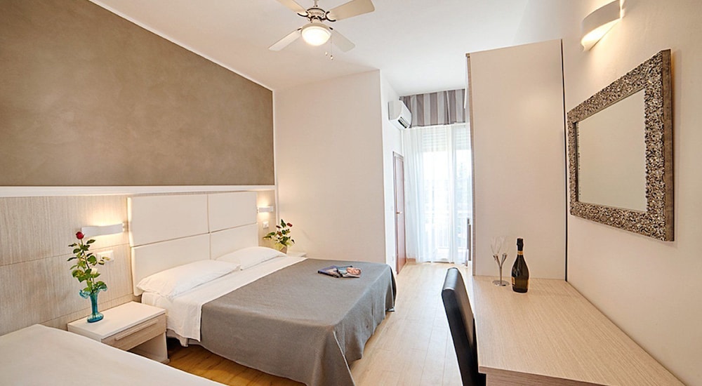 Comfort Quadruple Room