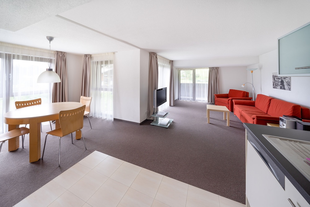 Superior Apartment, 1 King Bed with Sofa bed, Non Smoking photo 1