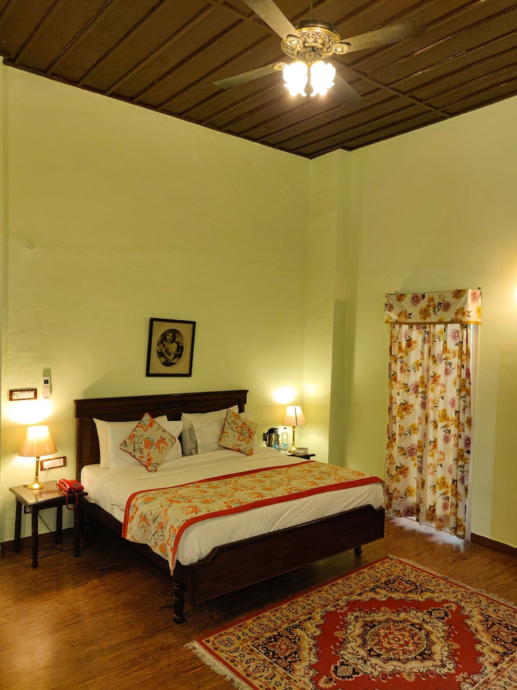 Deluxe Room - Photo 2