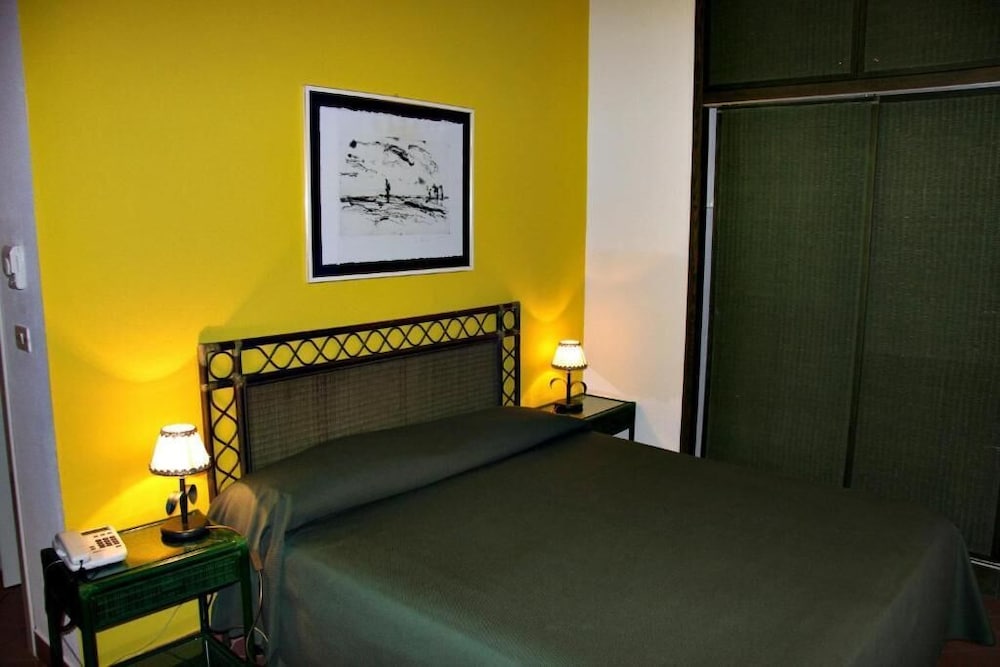 Standard Double or Twin Room (Internal View) - Photo 2