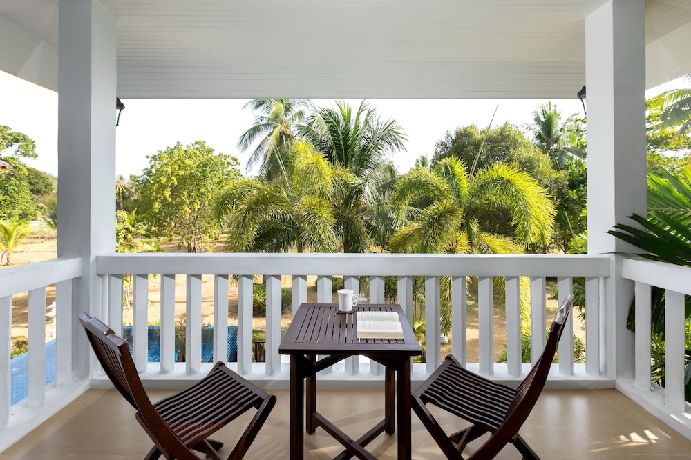 Poolside Villa - Photo 17