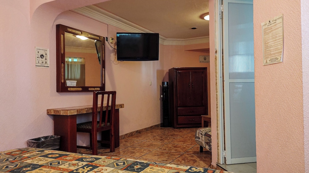 Comfort Room, Balcony, City View photo 2