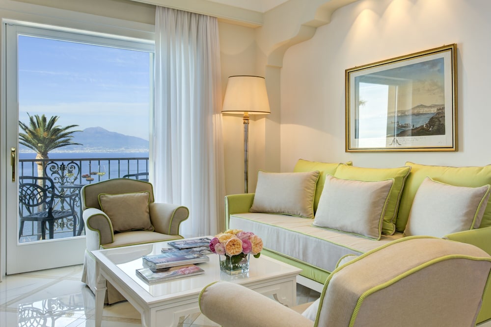 Royal Junior Suite, jetted tub on terrace - Photo 5