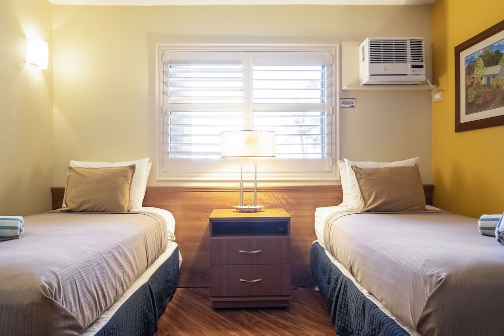 Premium Condo, 2 Bedrooms, Oceanfront photo 2