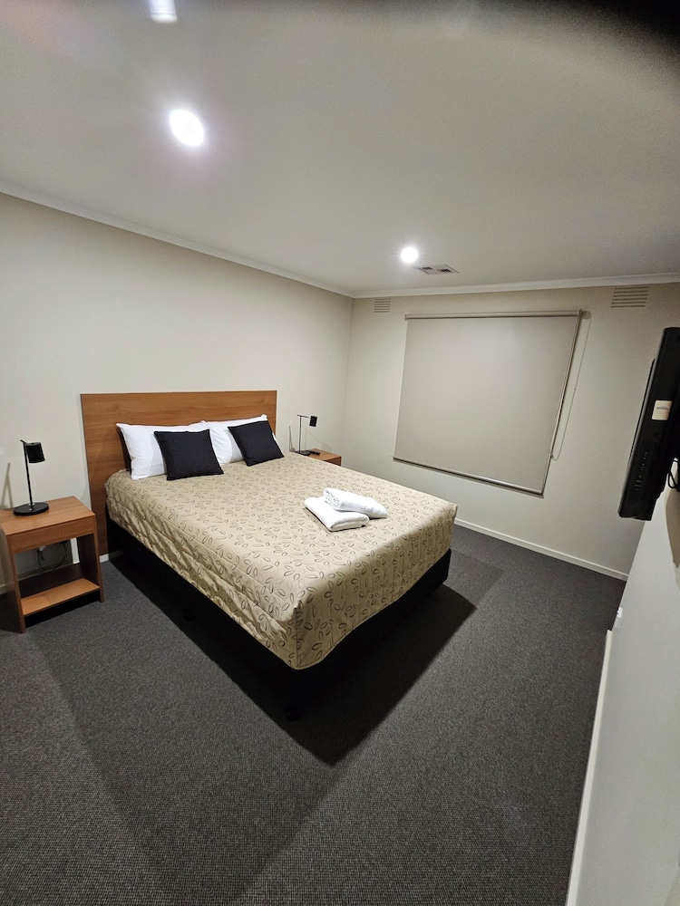 Deluxe Apartment photo 2