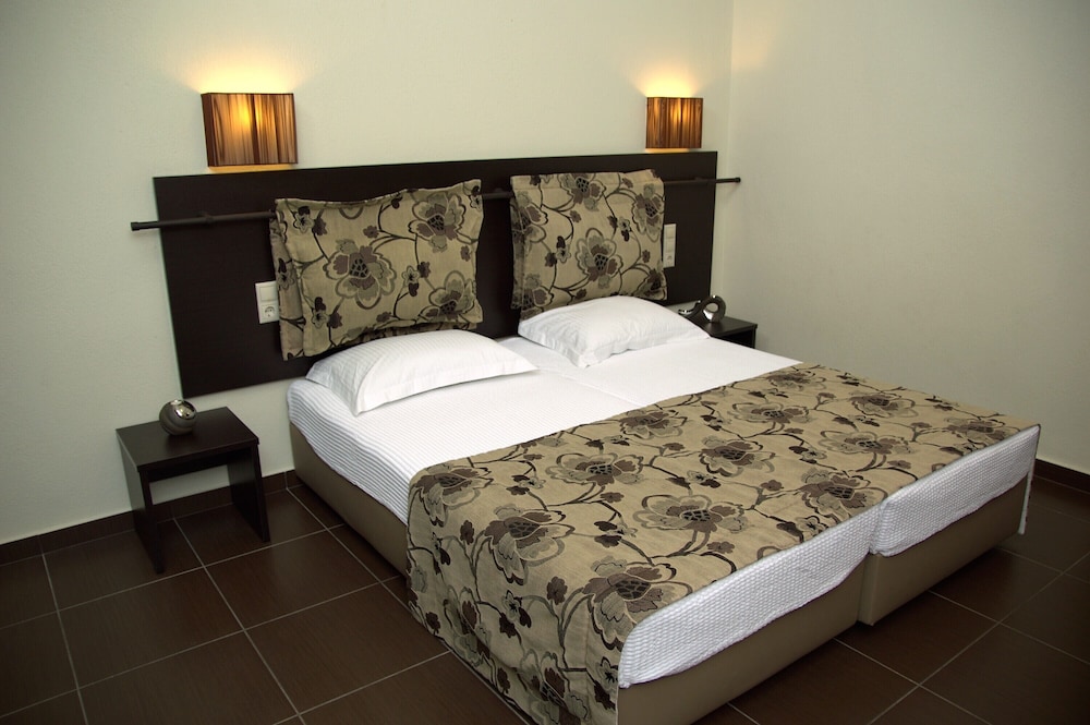 Superior Quadruple Room photo 2