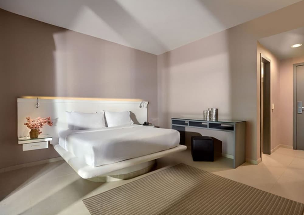 Standard Double or Twin Room - Photo 2