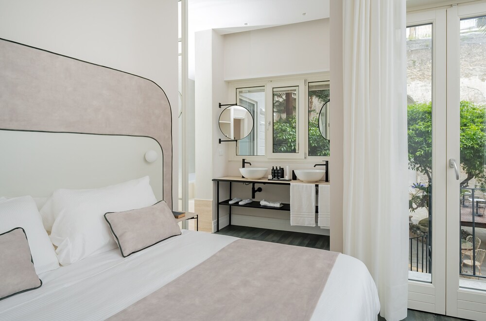 Exclusive Suite