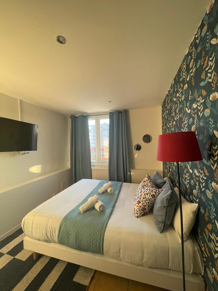 Standard Room photo 2