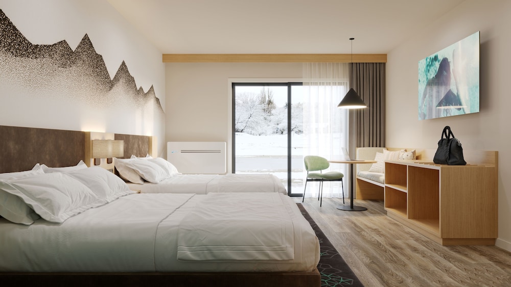 Signature Room, 2 Queen Beds, Balcony, River View photo 3