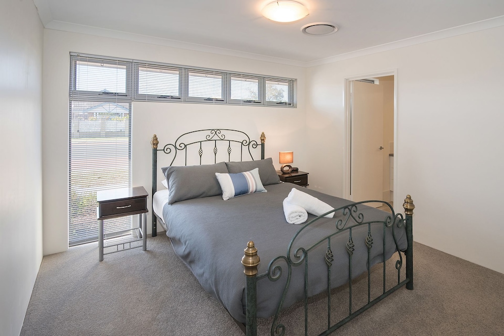 Family House, 3 Bedrooms photo 1