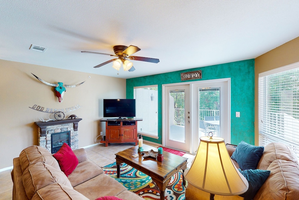 Condo, 3 Bedrooms