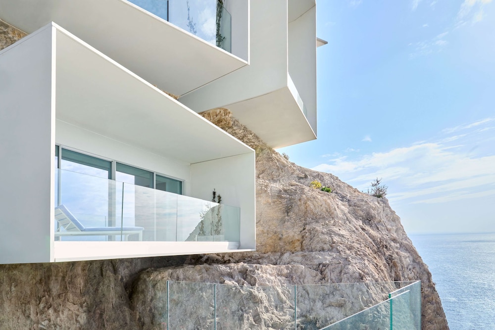 Sea View Suite - Photo 7