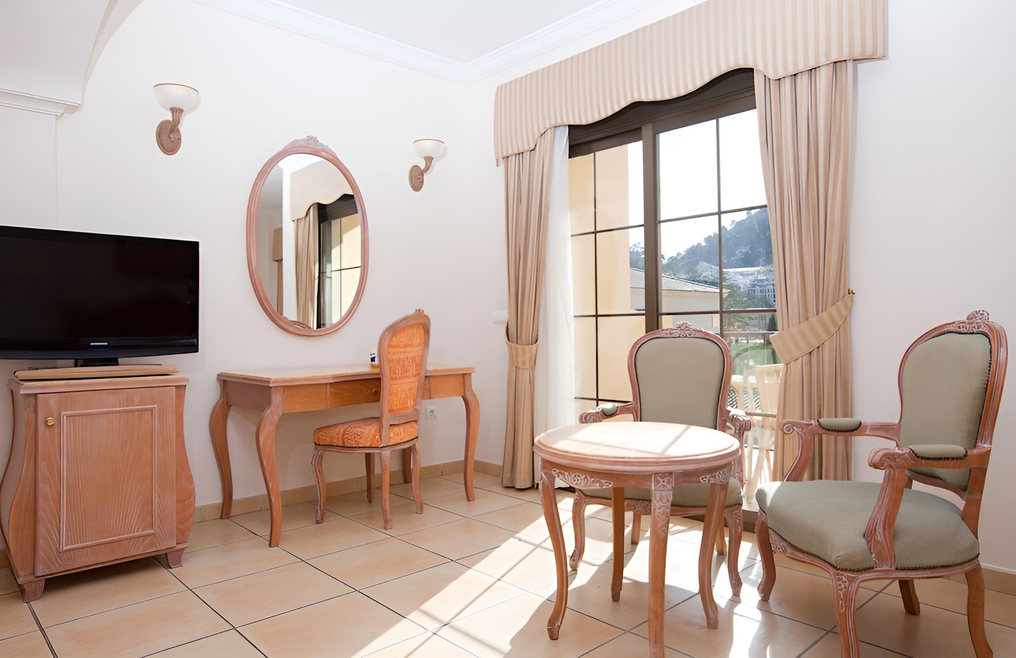 Standard Double Room photo 3