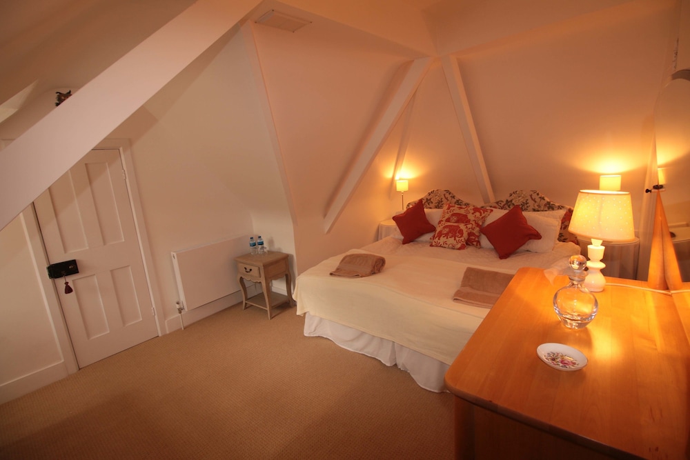 Suite, 3 Bedrooms