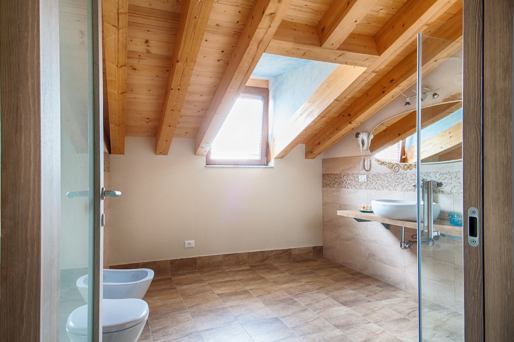 Junior Studio Suite, River View - Photo 7