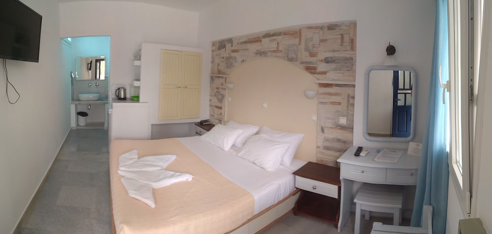 Economy Double Room (2 Adults)
