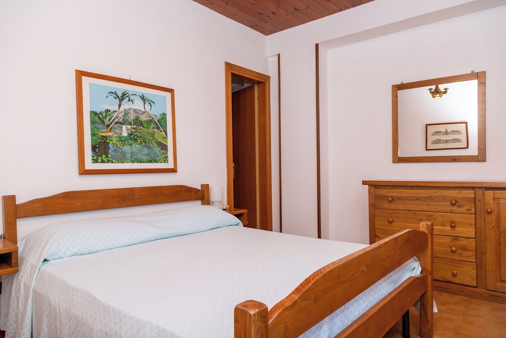 Traditional Apartment, 2 Bedrooms photo 3