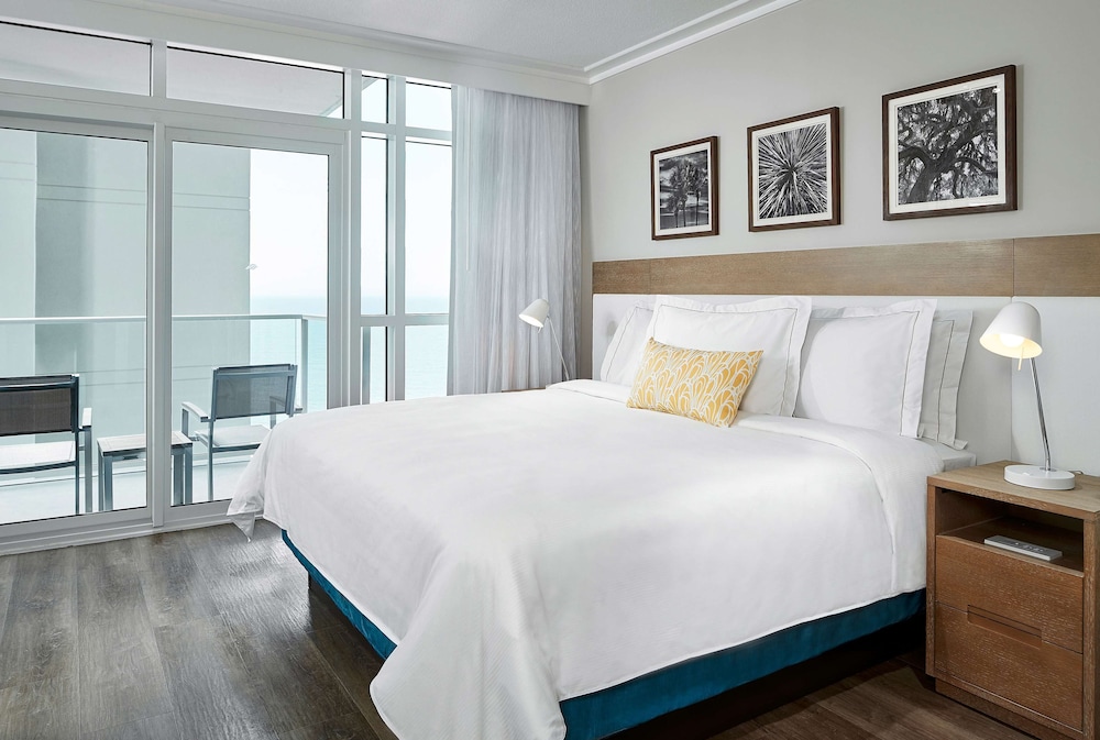 Suite, 2 Bedrooms, Accessible, Oceanfront (Hearing)