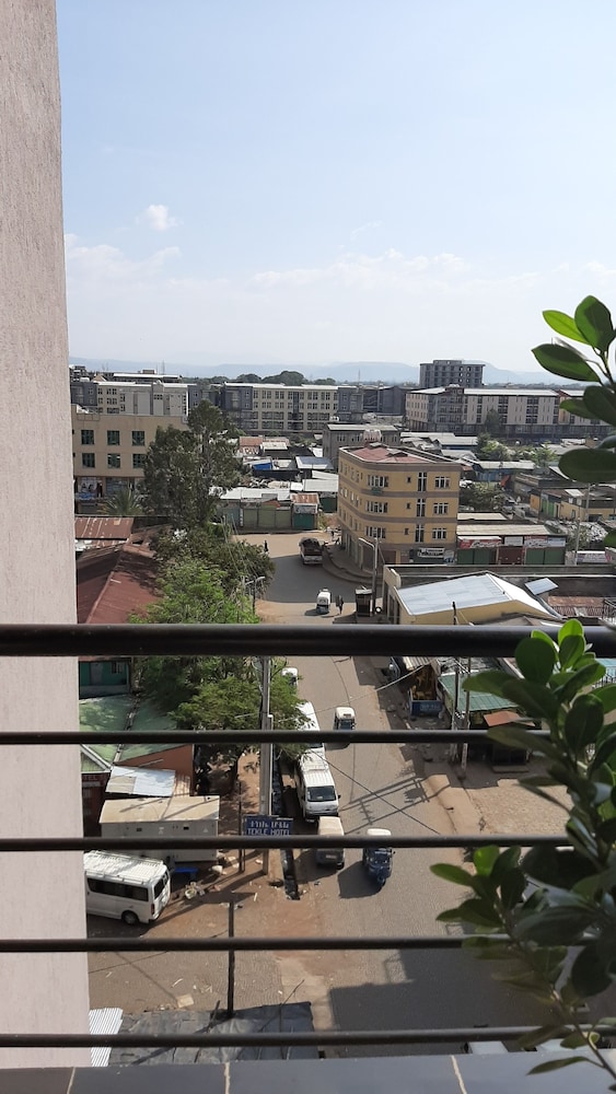 Superior Twin Room, City View photo 2