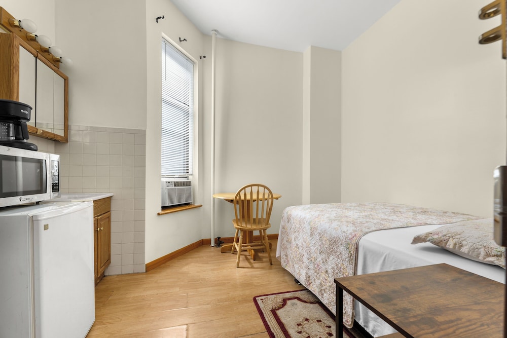 Deluxe Room, 1 Double Bed photo 2