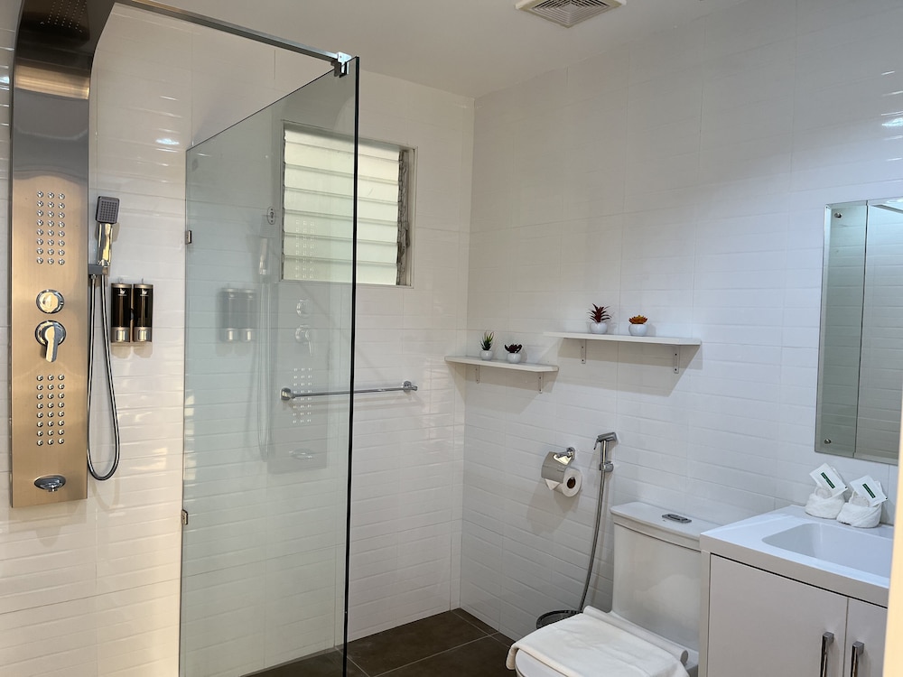 Deluxe Penthouse - Photo 17