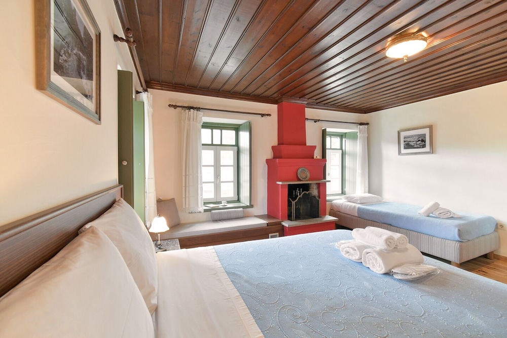 Executive Triple Room photo 2