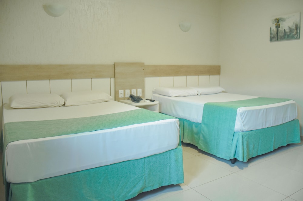 Standard Room, 2 Double Beds - Photo 11