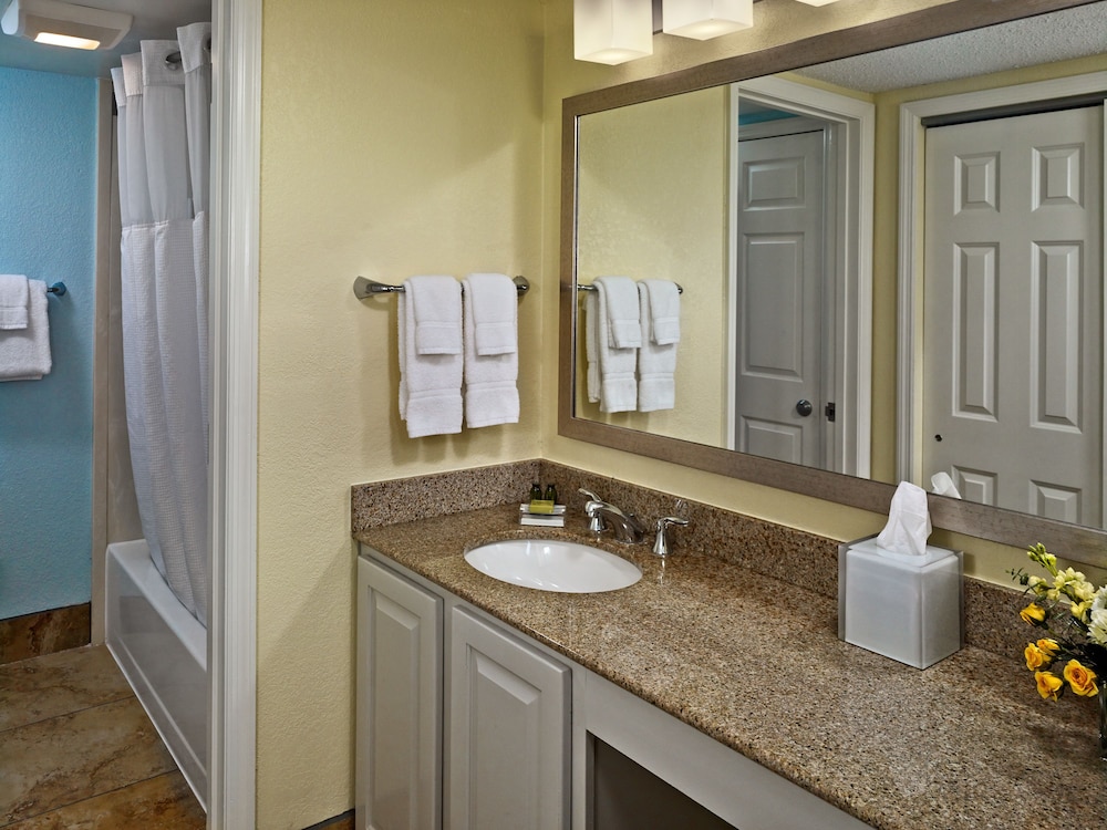 Suite, 2 Bedrooms, Fireplace (Loft) - Photo 9