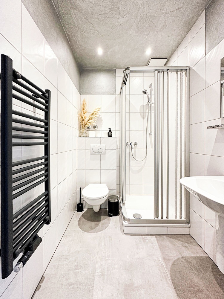 Classic Single Room, City View