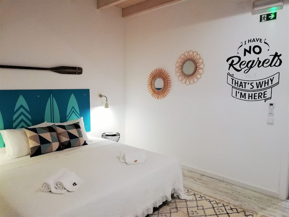 Superior Suite, 1 King Bed, Private Bathroom photo 2