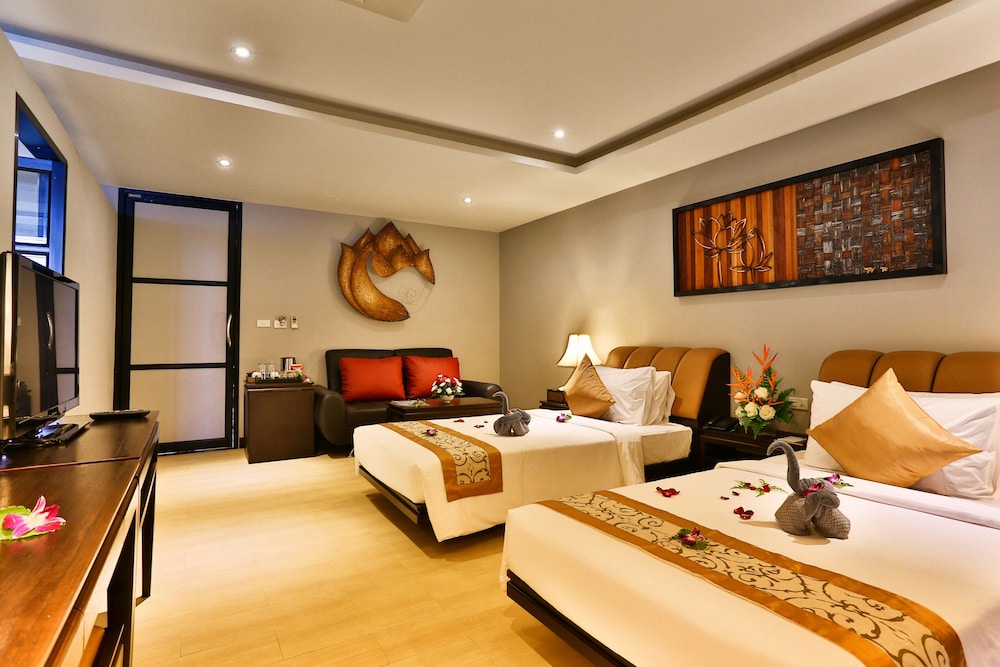 Deluxe Ocean View - Photo 3