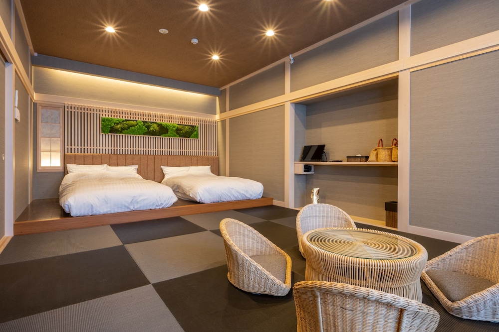 Superior Twin Room - Photo 10