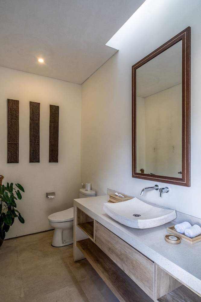 Sadewa 2 Bedroom Villa with Private Pool photo 3