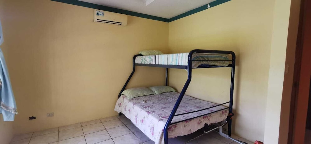 Comfort House, 3 Bedrooms, Courtyard View, Garden Area photo 2