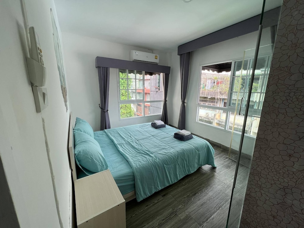 Deluxe Suite photo 2