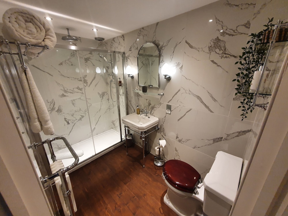 Double Room (The Nottingham) photo 3