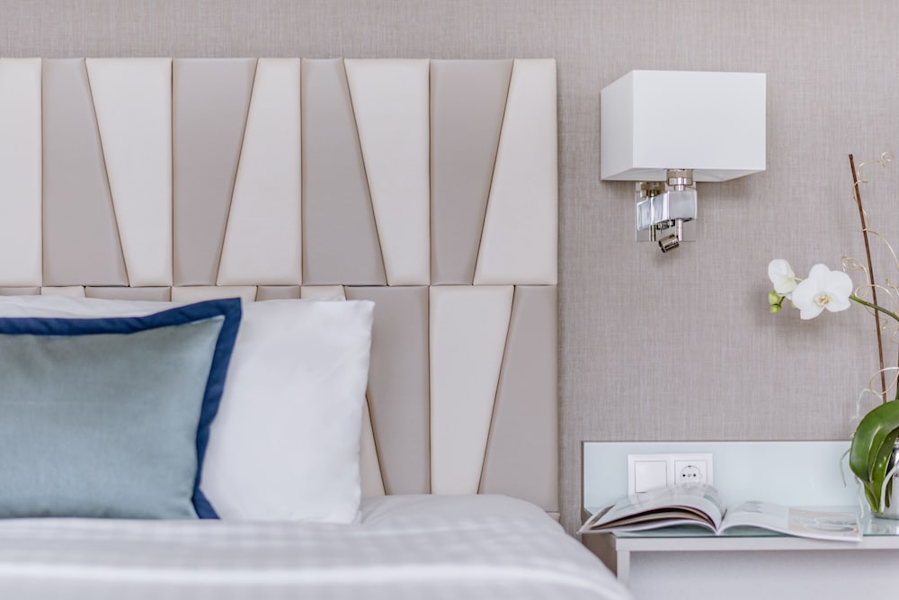 Room, 2 Twin Beds thumbnail 5