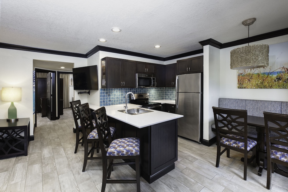 Signature Suite, 2 Bedrooms - Photo 5