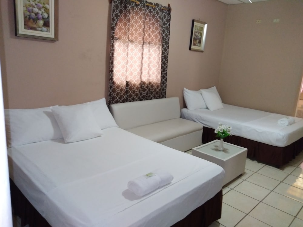 Deluxe Triple Room photo 1